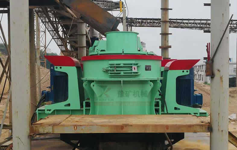 高速?zèng)_擊破碎機(jī)