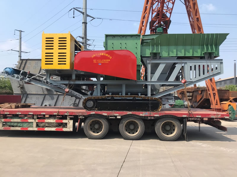 小型履帶移動(dòng)破碎機(jī)